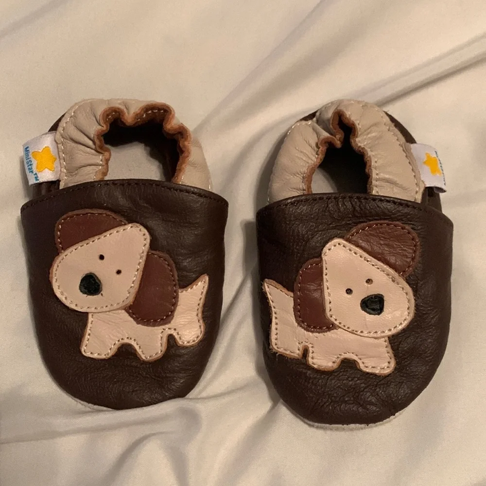 Mine Star Newborn Brown and Cream Slippers with Puppy Design